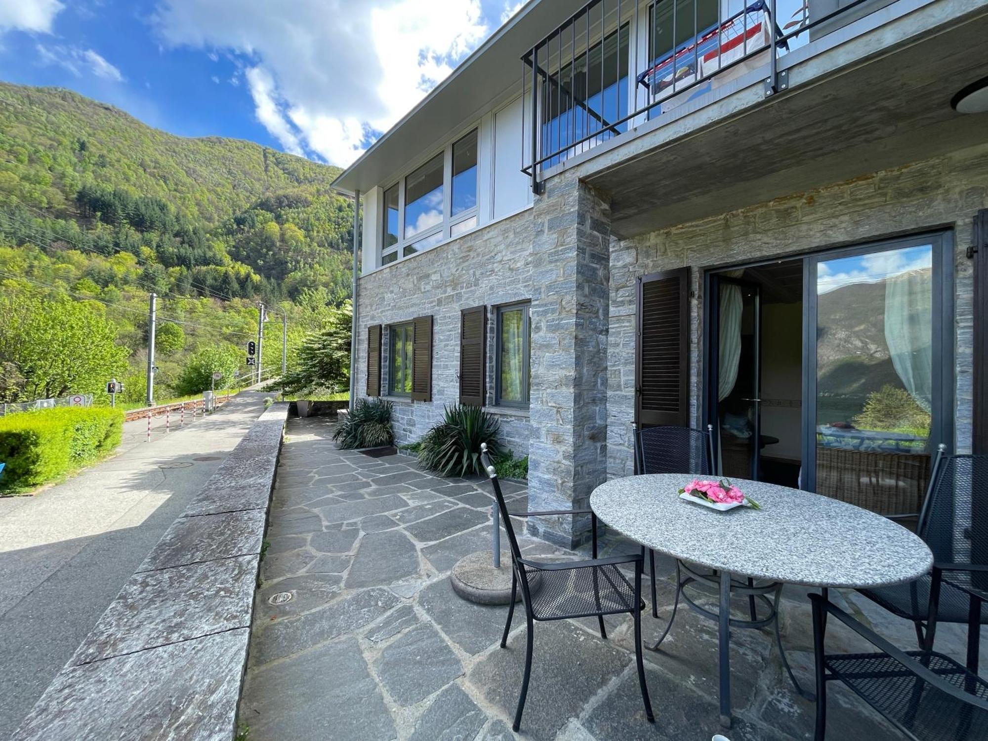 Ristorante Della Stazione Da Yanelo Bed & Breakfast Intragna Exterior photo